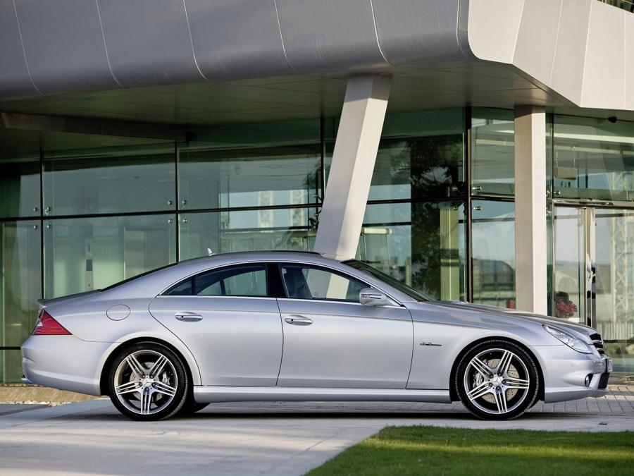  Mercedes-Benz CLS63 AMG 2008 года  (фото 16 из 17)